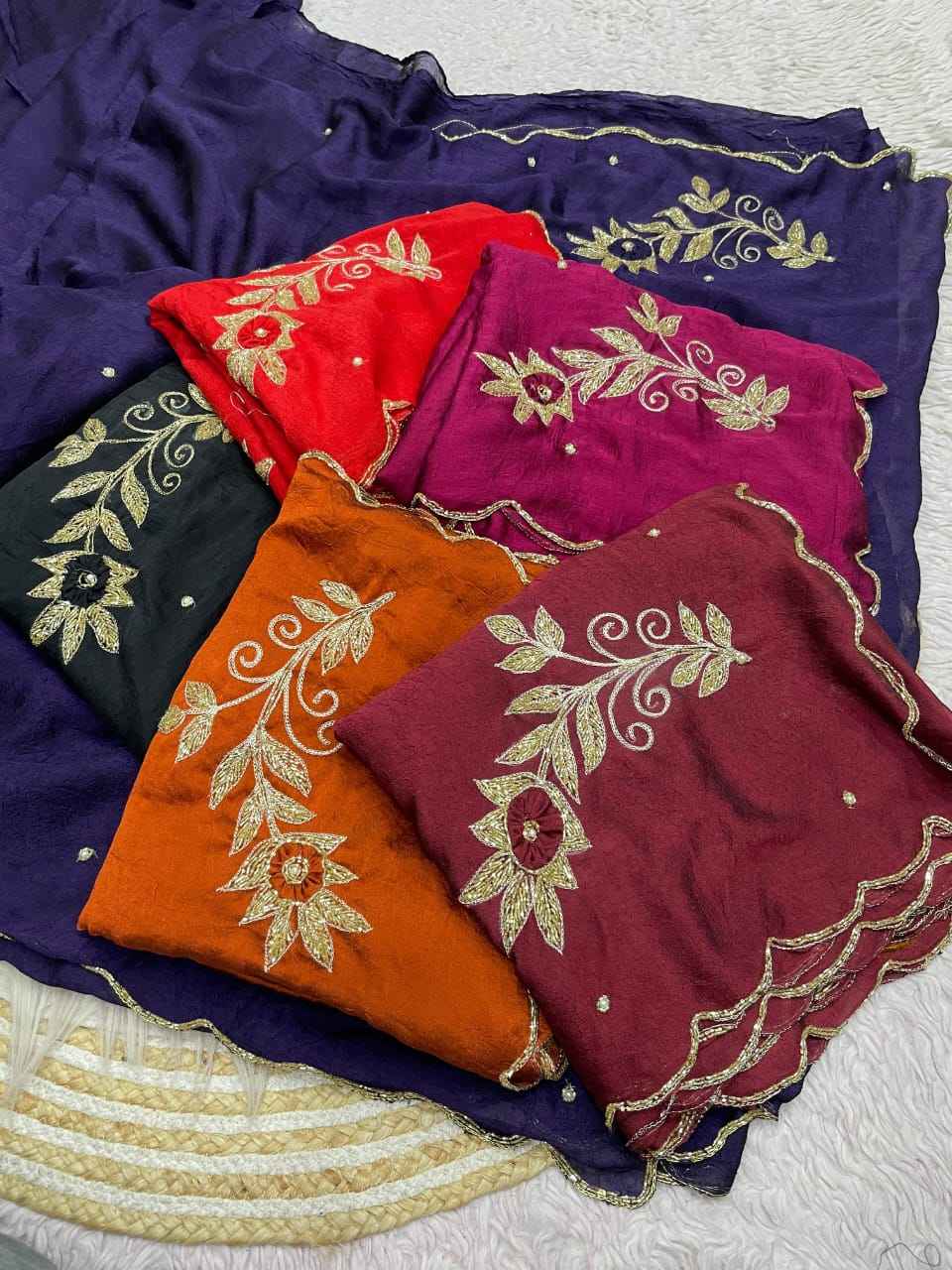 SOFT RANGOLI CRUSH MOTI AND RESHAM THREAD WORK SAREE 1