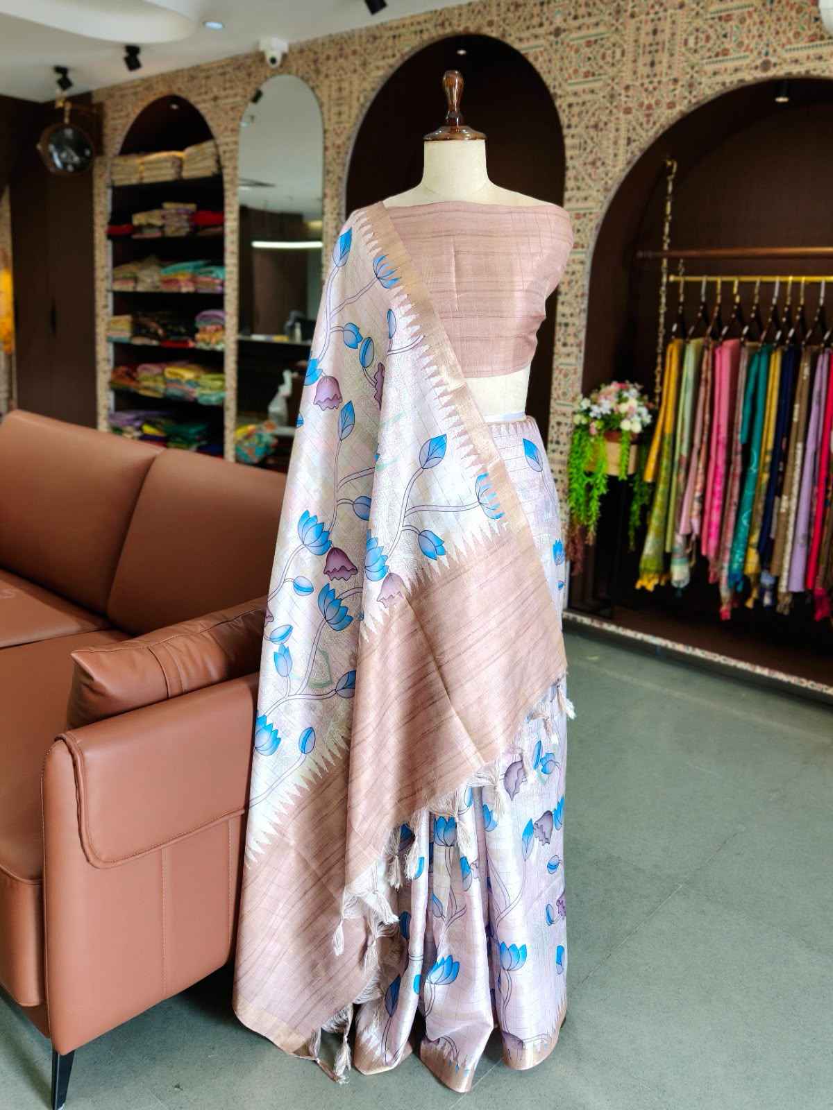 SOFT TUSSAR SILK ZARI WEAVING PICHWAI PRINT SAREE 