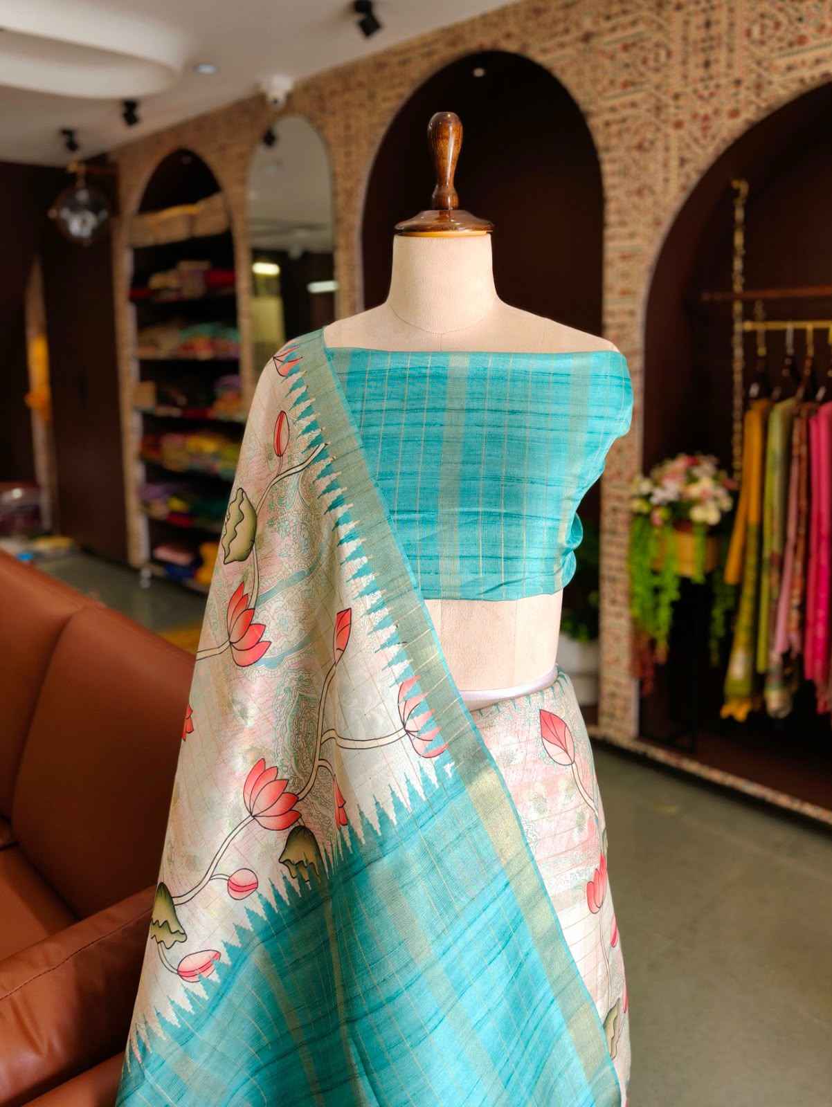 SOFT TUSSAR SILK ZARI WEAVING PICHWAI PRINT SAREE 