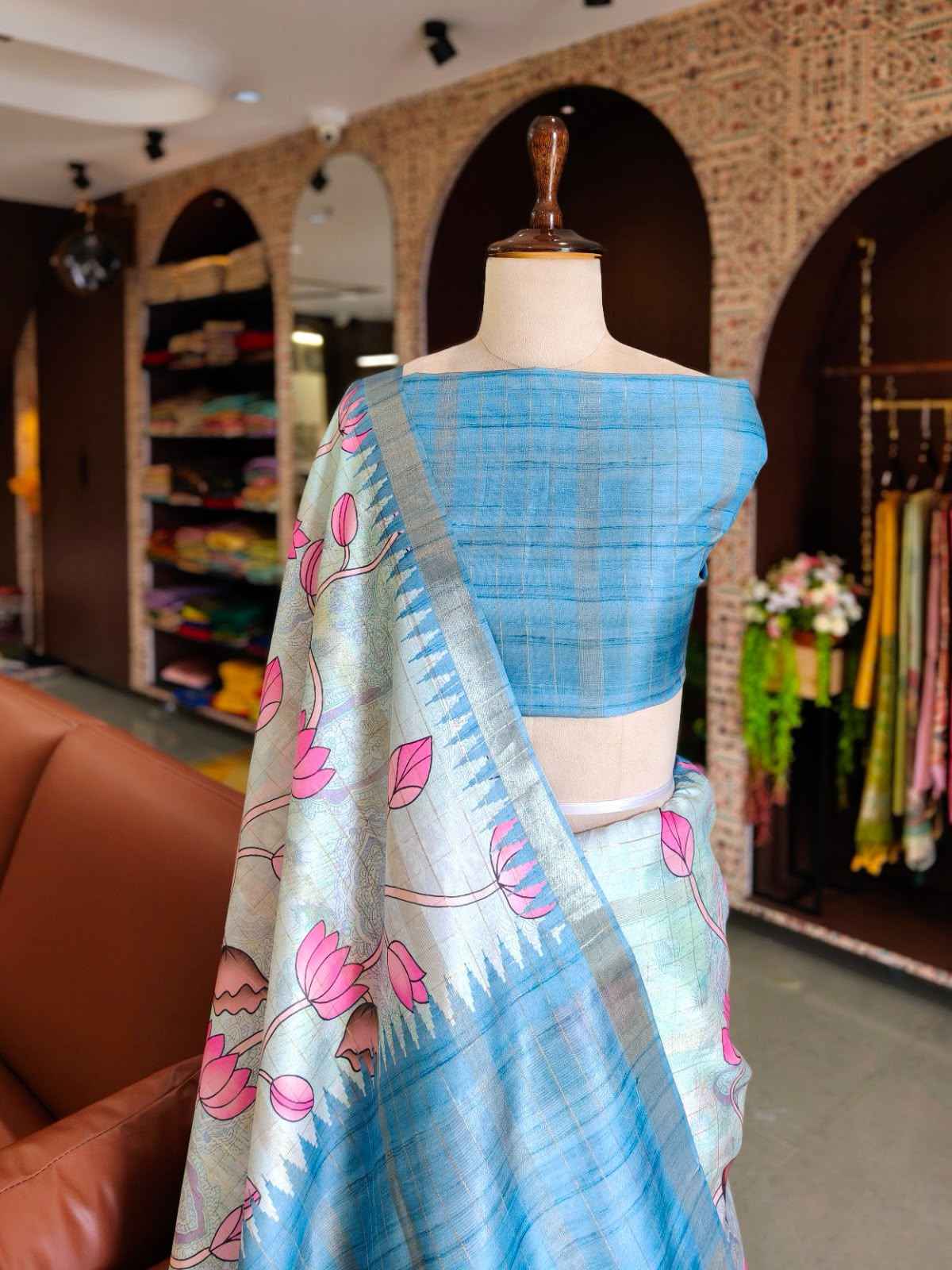 SOFT TUSSAR SILK ZARI WEAVING PICHWAI PRINT SAREE 