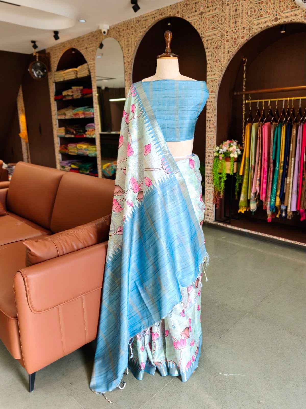 SOFT TUSSAR SILK ZARI WEAVING PICHWAI PRINT SAREE 