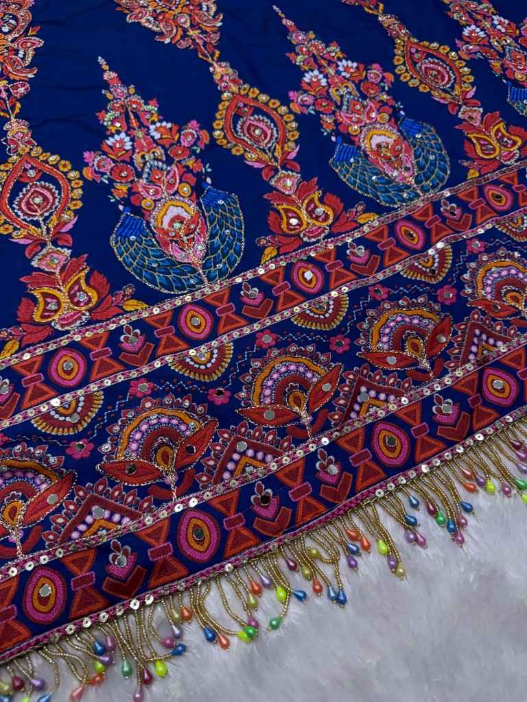 SOFT CHINNON SILK GOLD ZARI HAND MIRROR WORK SAREE 3