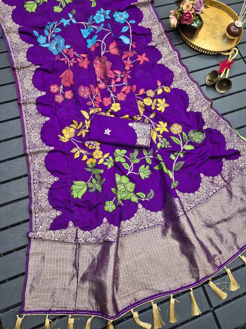 PURE BANARASI KHADI CREPE SILK FLORAL ZARI WEAVING SAREE