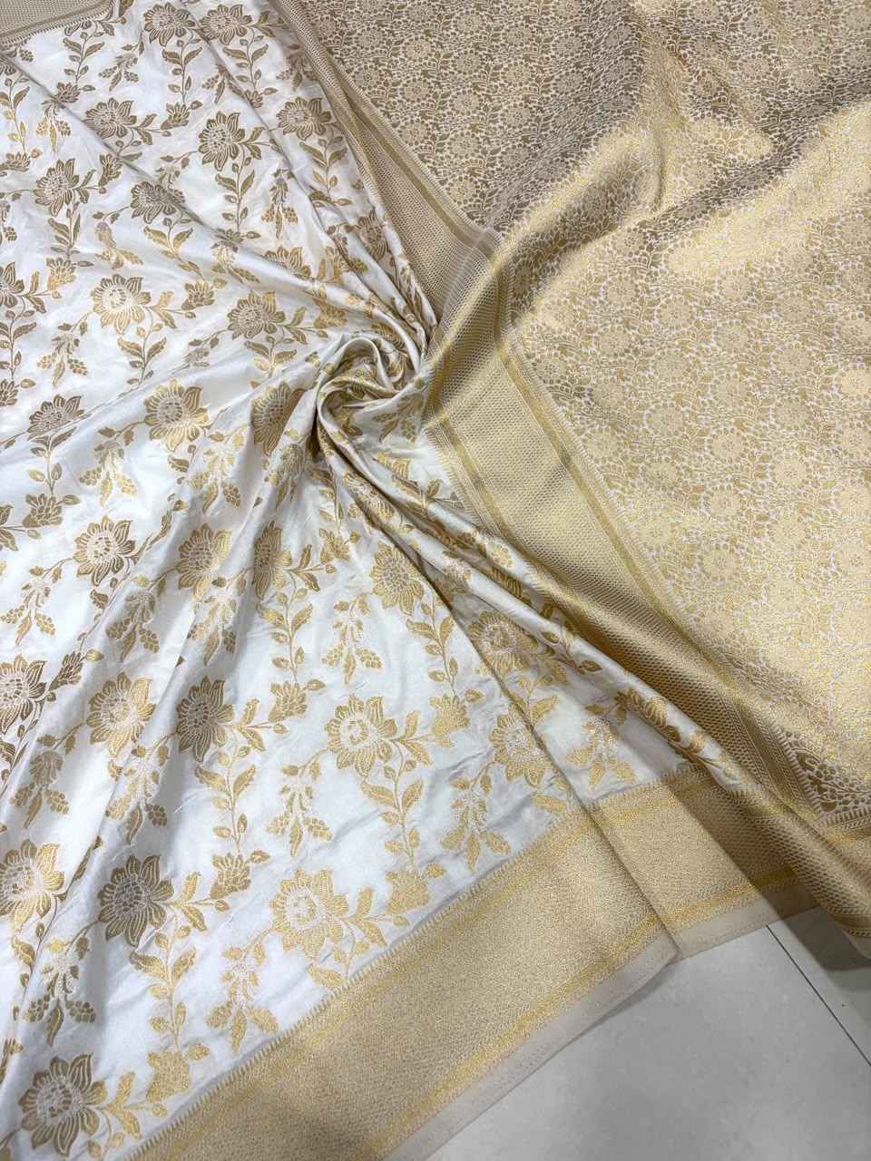 PURE BANARASI KHADI DOLLA SILK FLOWER ZARI WEAVING SAREE 2