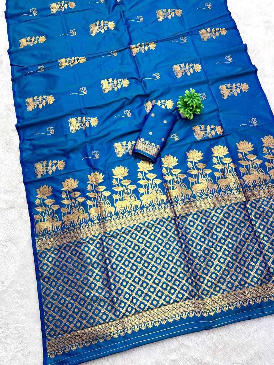 PURE BANARASI SILK SELF DELICATE ZARI WEAVING SAREE 5