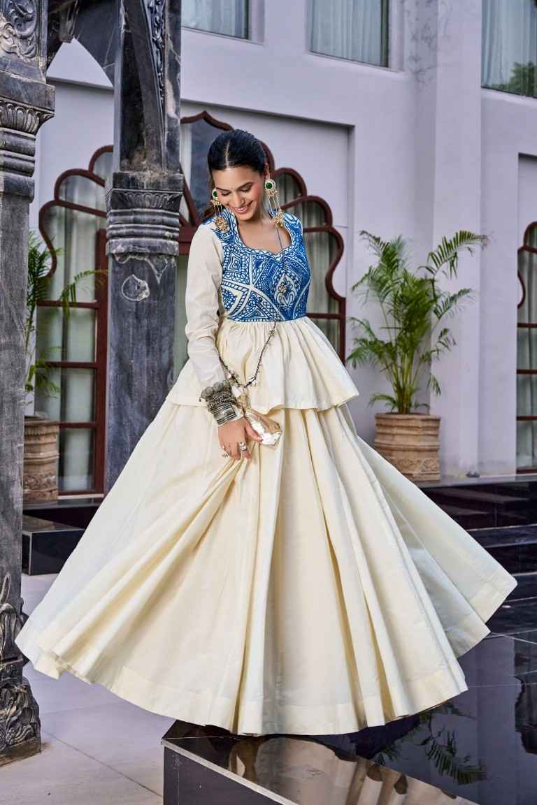 PURE COTTON KASHIDA AND GAMTHI WORK NAVRATRI LEHENGA CHOLI