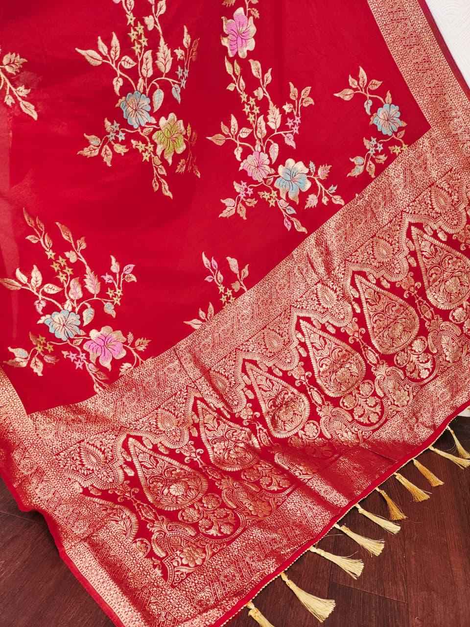 PURE CREPE KHADI SILK MEENAKARI ZARI WOOVEN SAREE