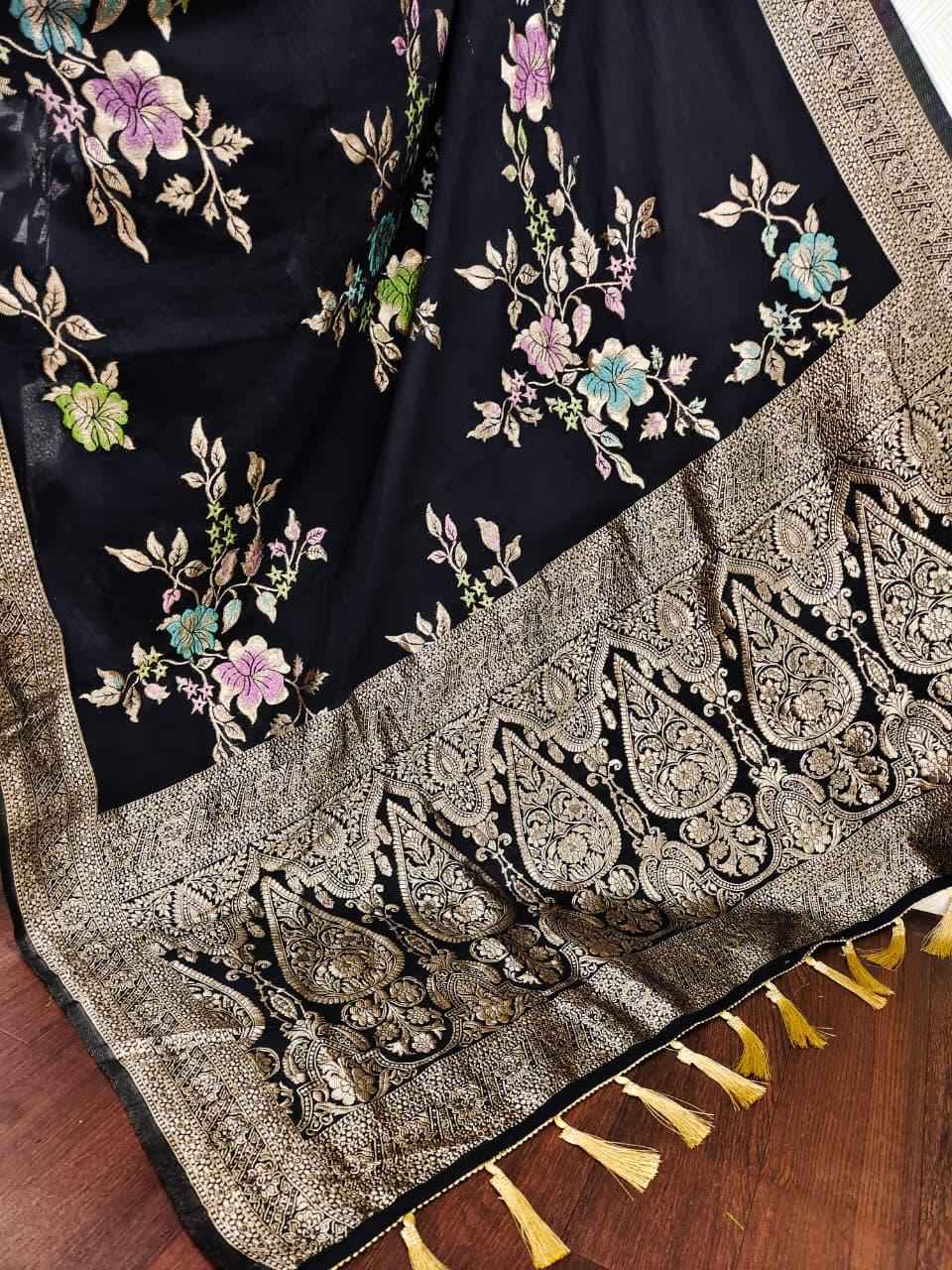 PURE CREPE KHADI SILK MEENAKARI ZARI WOOVEN SAREE