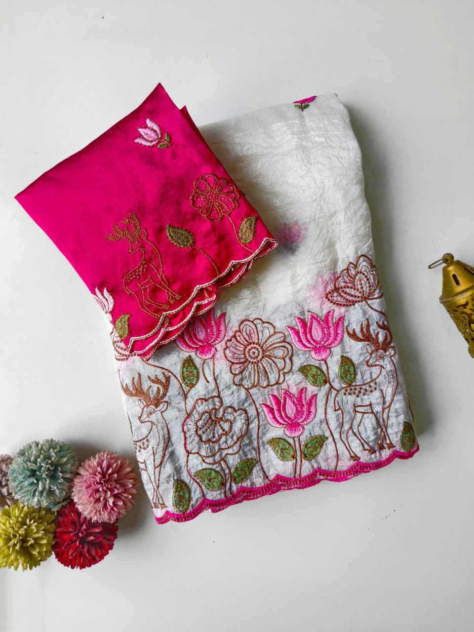 PURE CRUSH FABRIC EMBORIDED PANEL SAREE 