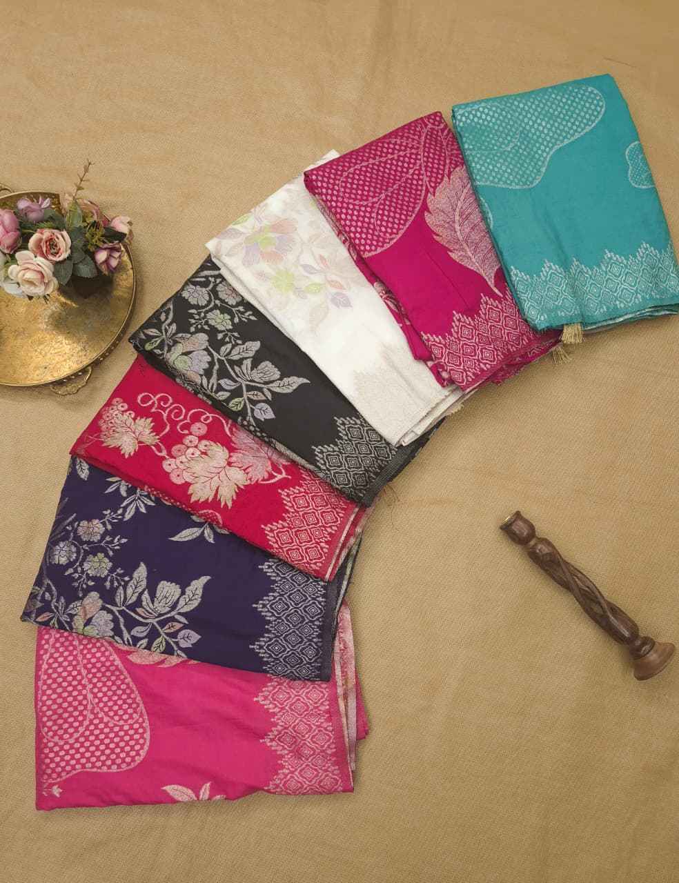 PURE KHADI CREPE SILK FLORAL ZARI WEAVING SAREE