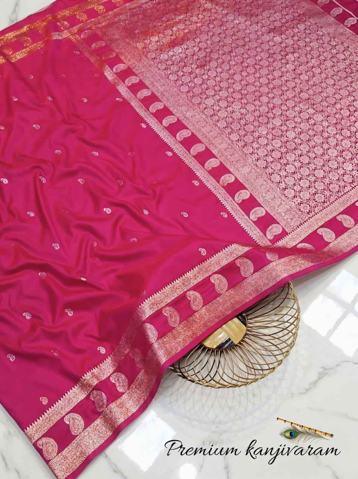 PURE SOFT BANARASI SILK GOLD ZARI WEAVING SAREE 2