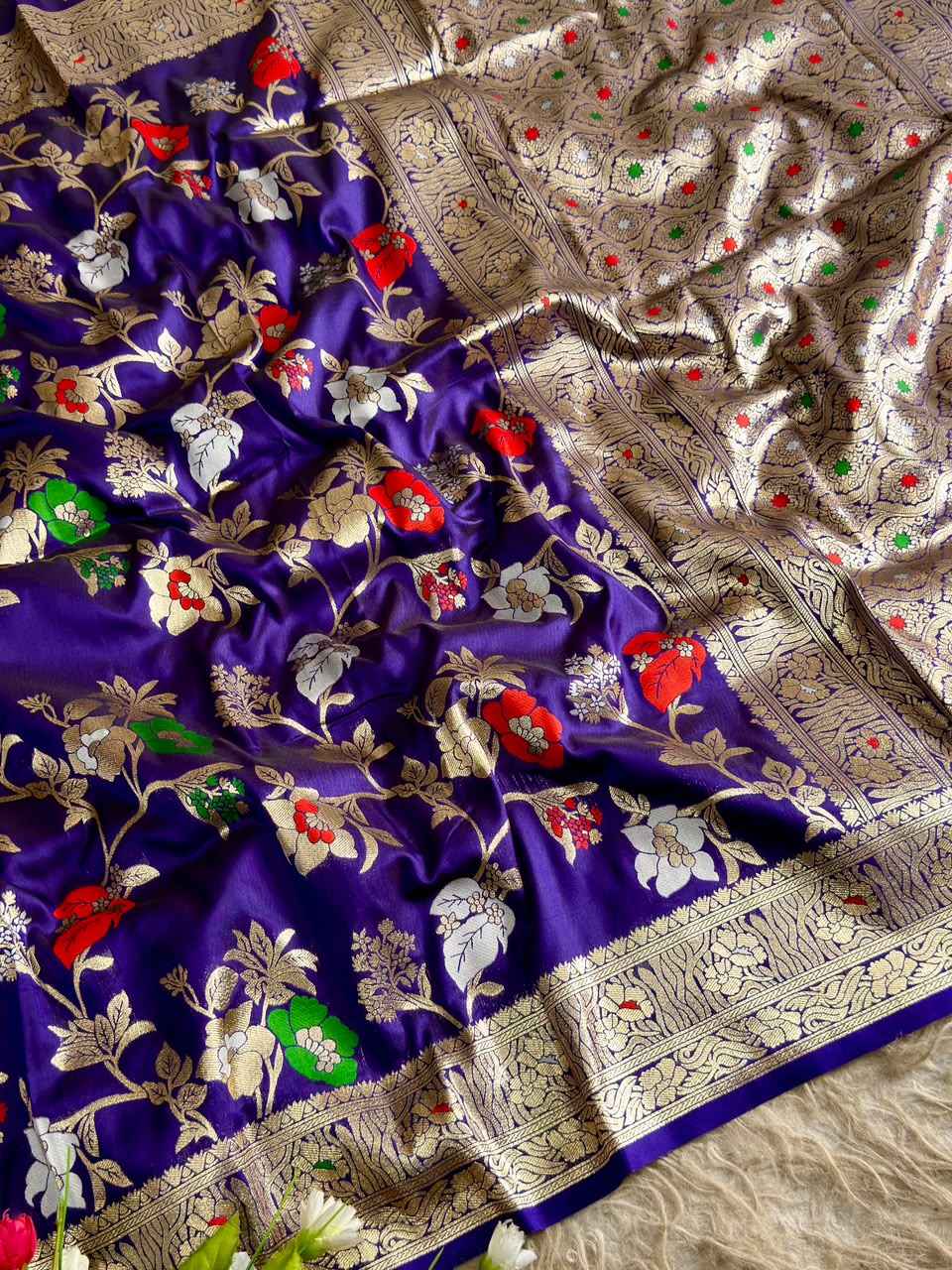 SOFT BANARASI FLORAL ZARI WEAVING JAMDANI SAREE