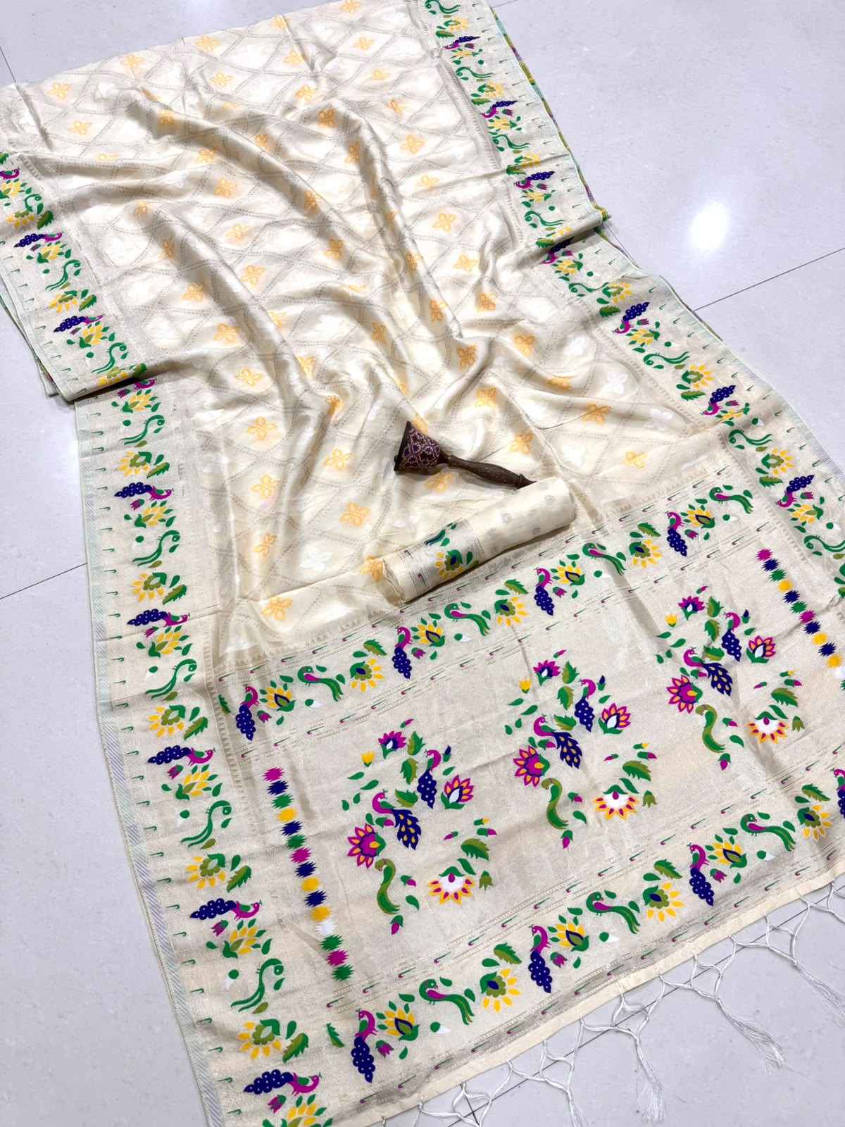VISCOSE SILK MINAKARI ZARI WEAVING BANDHEJ PAITHANI SAREE